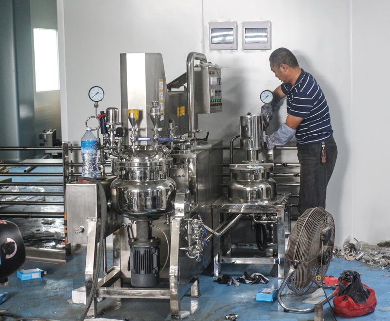 關于真空乳化攪拌機價格的問題【鈺翔機械】