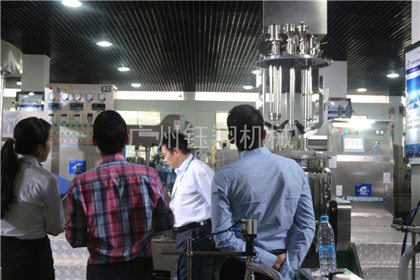 多功能真空乳化機價格的終極問題讓人上頭【鈺翔機械】